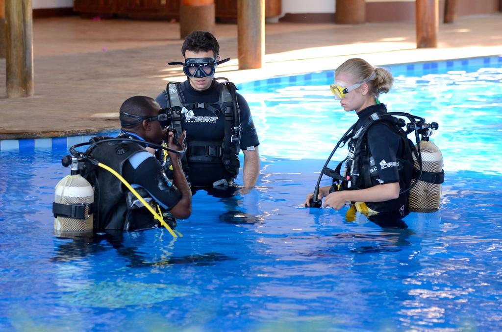 Kena Beach Hotel マテムウェ エクステリア 写真